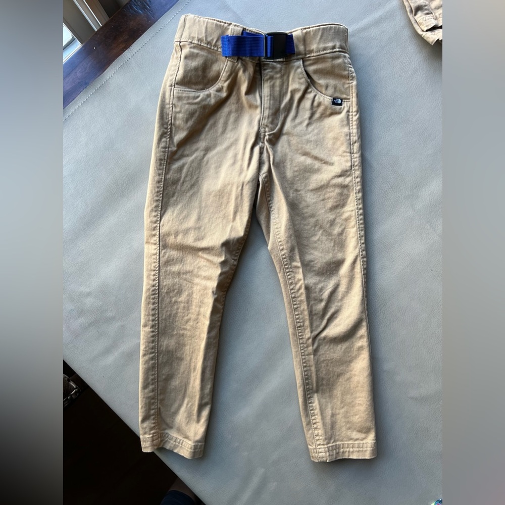 Boys’ EUC North Face XXS (size 5) khaki pants.